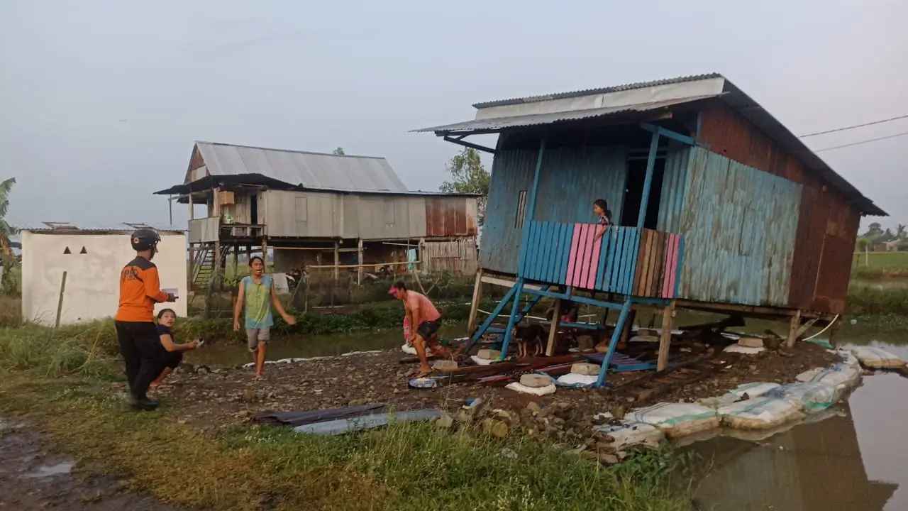 Satu Orang Meninggal Dunia Akibat Angin Kencang Di Kabupaten Sidenreng Rappang Sulawesi Selatan